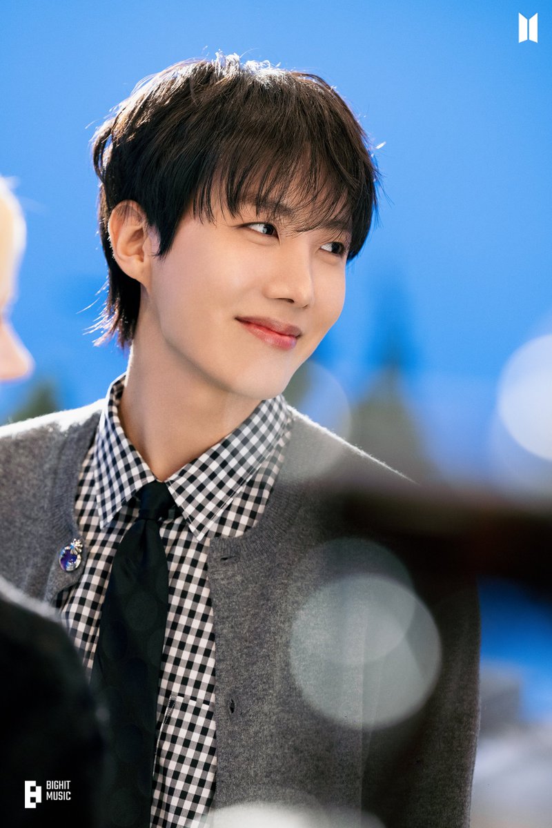 hobistreamclub's tweet image. 🗳️ Retweet + comment + follow @secawards

I vote #SweetDreams for #FeatInternacionaldoAno at the #SECAwards