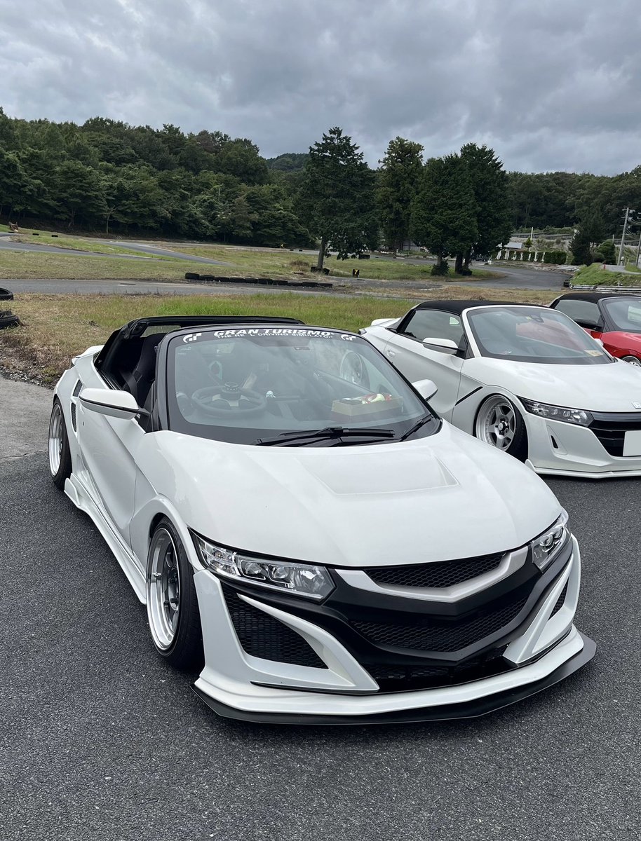 S660KING's tweet image. 第一回エスロクキング👑
アワード車両🏆
一般エントリー枠より選ばれた1台です🎉
2025年のエスロクキングは
10月12日に岡山県備北サーキットAコース
で開催します🏎️
今回は新たに一般エントリーに体験走行が付いた枠が設定されました❗️
走行枠にエントリーするにはちょっと…
でも走ってみたい方には👍