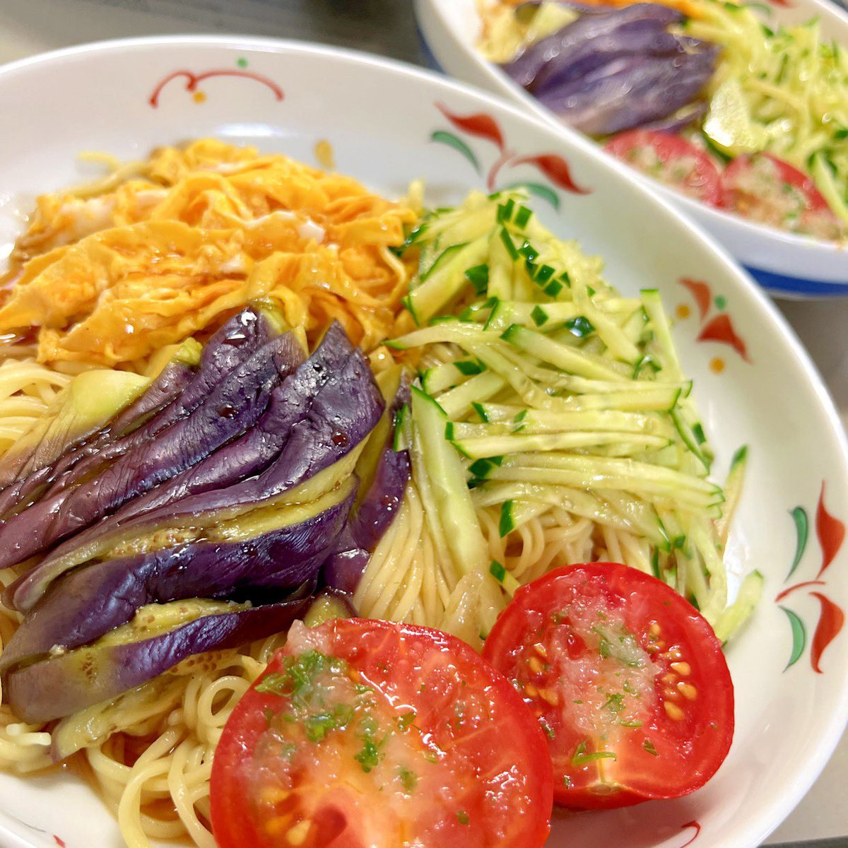 Y86483137's tweet image. 冷やし中華はじめました𓂃𓂂ꕤ*.゚
仕事はお休みなんだけど平日にやらなくちゃいけない細々したものを1つずつ片付けて、ひと息ついたら眠気きた🥱𓂃 𓈒𓏸◌