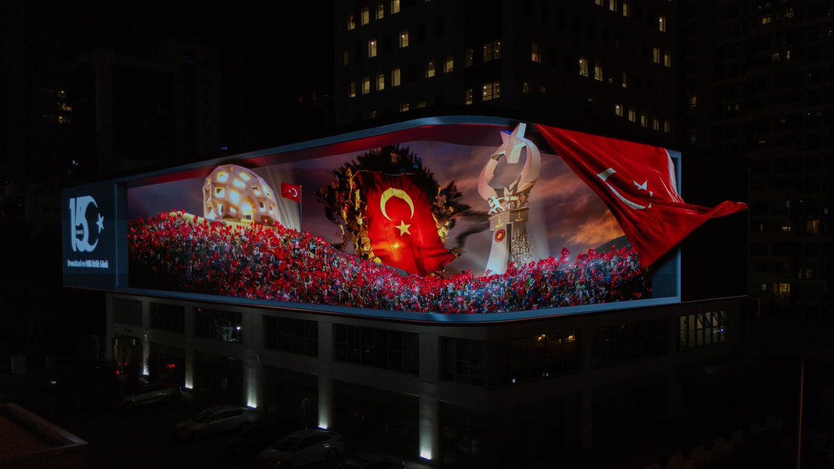 Darbeyi darbeyle durduran kahraman Milletimizin Zafer yıldönümü
Zaferin adı TÜRKİYE 🇹🇷🇹🇷🇹🇷