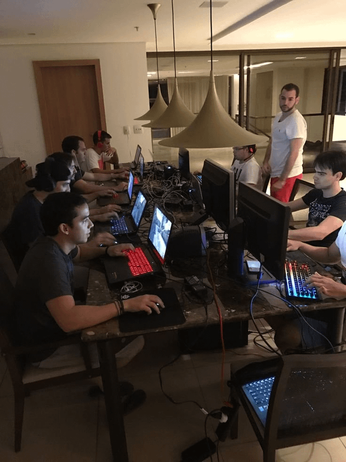 I don't understand why people aren't using AI yet.

Most people use ChatGPT and stop there.

Here are 11 underrated AI tools that are 10x more powerful: ⬇️