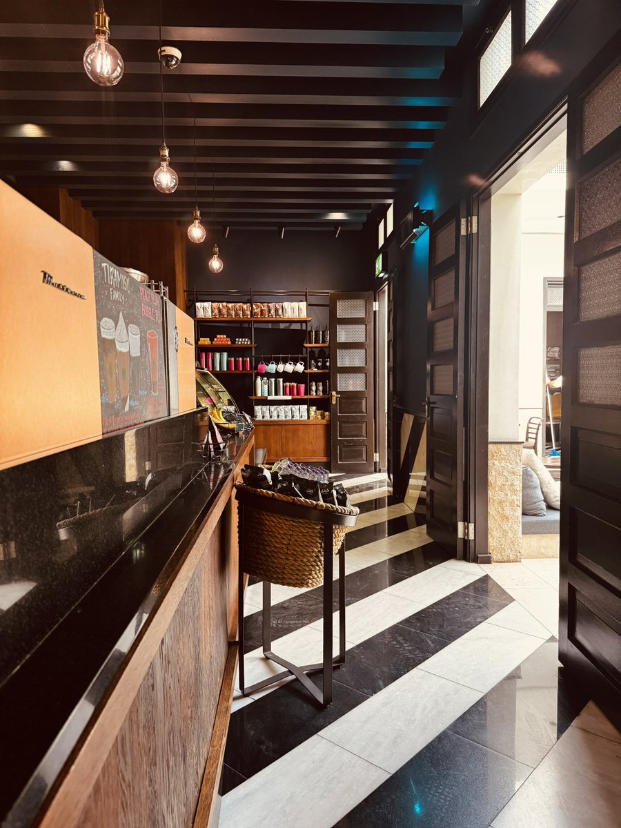 FatmaAlObaid's tweet image. مزاج الصبح اليوم.
#السيدة_فيروز 

youtu.be/Yp1Dh8_KwyU?si…