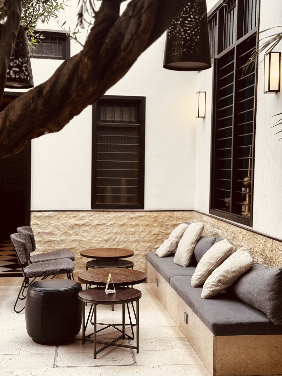 FatmaAlObaid's tweet image. مزاج الصبح اليوم.
#السيدة_فيروز 

youtu.be/Yp1Dh8_KwyU?si…