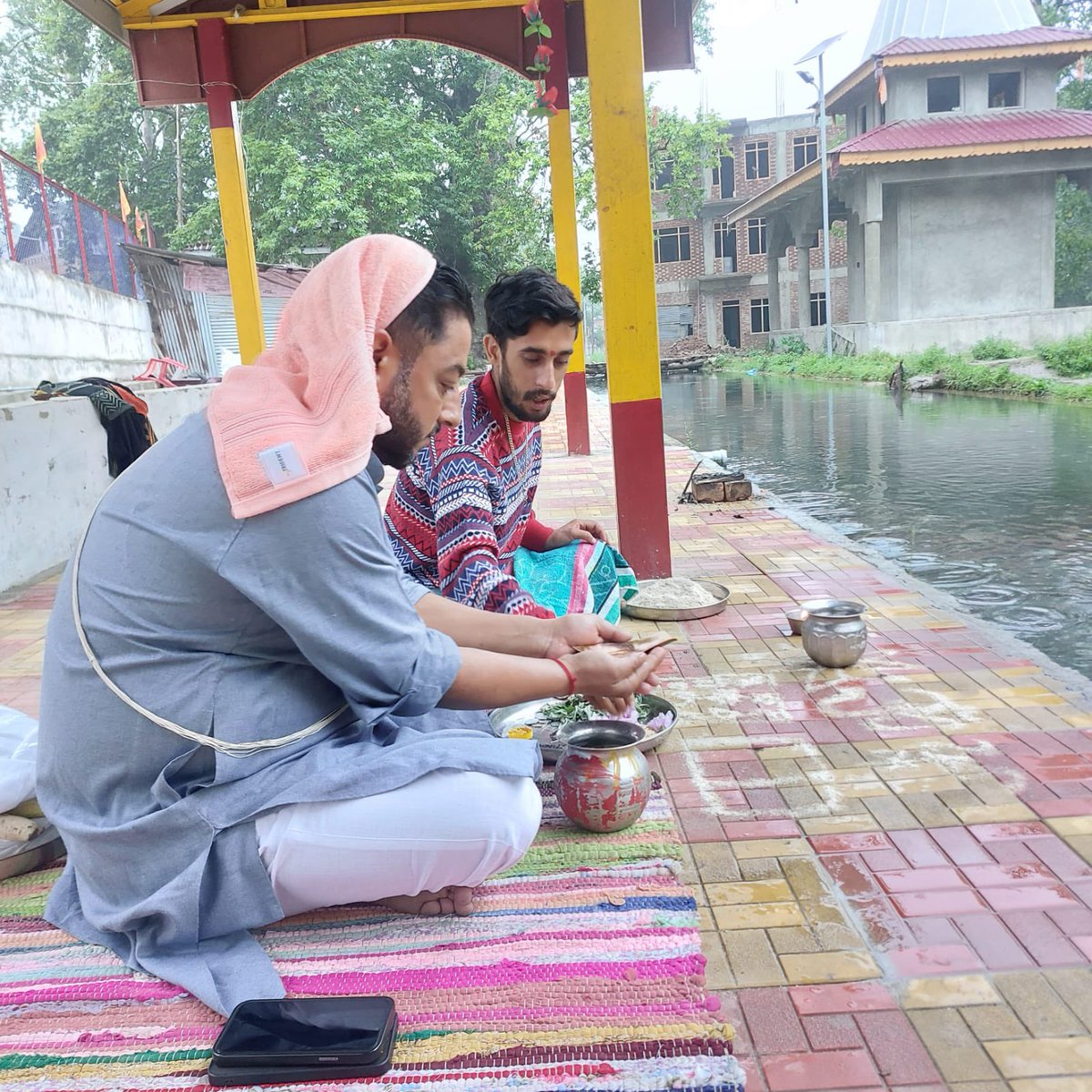 Umesh Talashi (@utalashi) on Twitter photo Performed Shradh on the 17th death anniversary of my beloved father, Sh. M.K. Talashi today at Mattan. Fondly remembered and deeply missed. 
Prayed for peace to his eternal soul. Performed Shradh on the 17th death anniversary of my beloved father, Sh. M.K. Talashi today at Mattan. Fondly remembered and deeply missed. 
Prayed for peace to his eternal soul.
