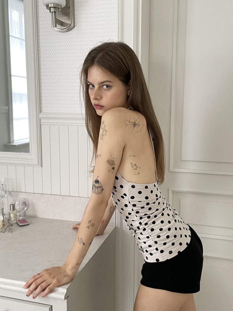 imlazystudios's tweet image. 레이지스튜디오의 “Summer Endless” 컬렉션이 발매되었습니다.

총 81종의 다양한 도안들로 구성된 이번 컬렉션을 지금 바로 레이지스튜디오 홈페이지에서 확인해보세요

💳신규 회원에게는 10% 할인 혜택이 제공됩니다
🌐lazystudios.co.kr

#타투스티커 #tattoosticker #temporarytattoo