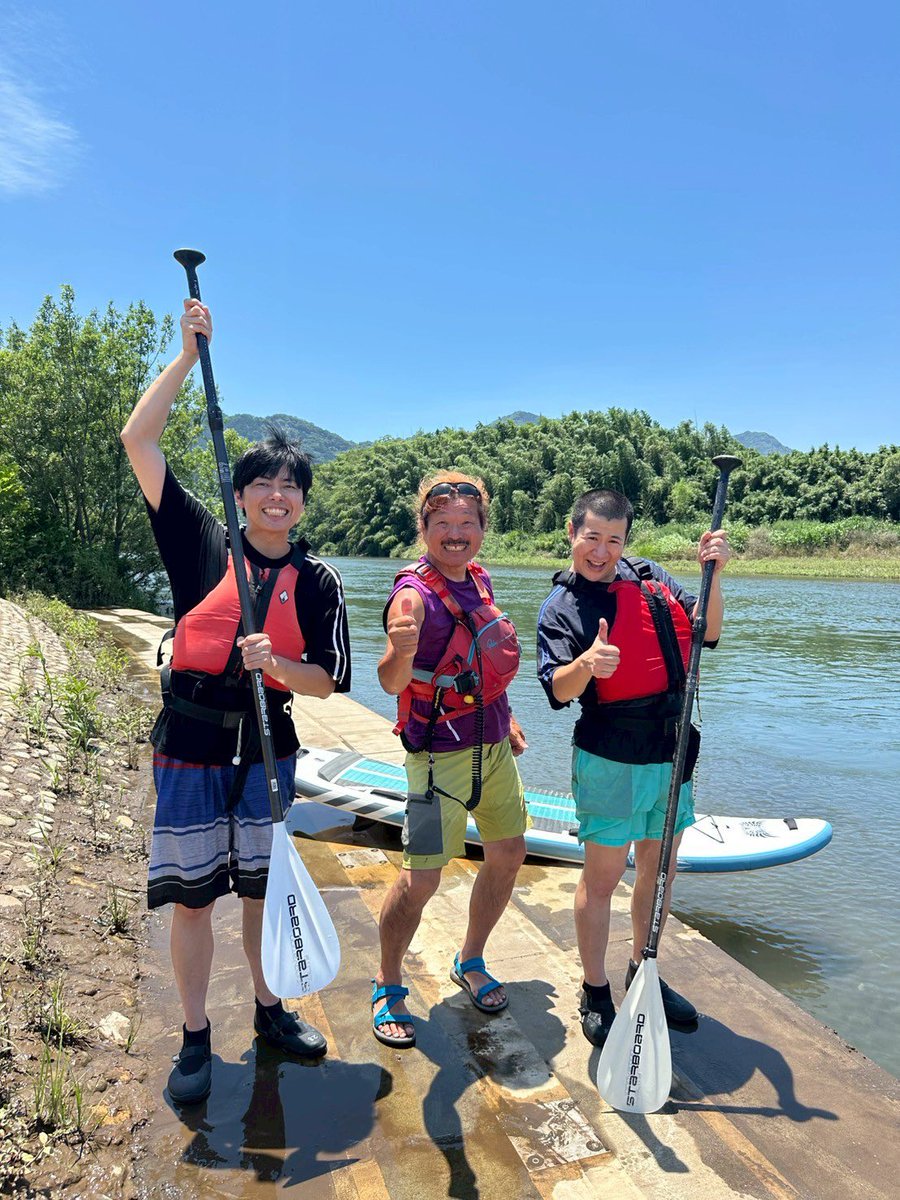 SDT_marugoto's tweet image. あす7/16(水）は
#コットンCLUB☁️

楽しい😄夏休み函南のススメ✨
大自然SUP×BBQ‼️
衝撃💥めんたいパークの鬼盛丼とは🤔

やばいねぇ🧑‍🦲お楽しみに🙌

📢コットンCLUB &amp;amp;ペコリーノは、Huluで見逃し配信をしています！詳しくはまるごとHPへ💻県外の皆様もぜひお楽しみください🙇🙌

#まるごと