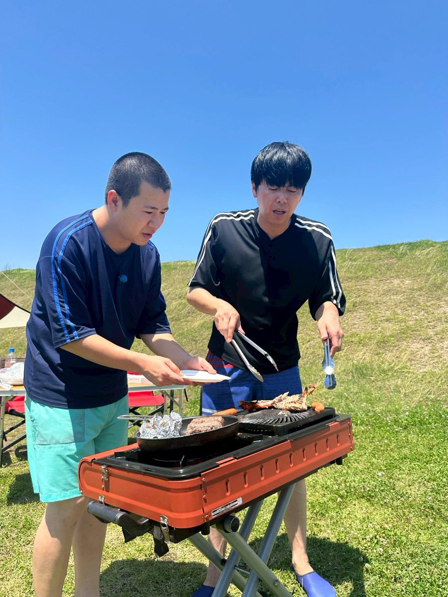 SDT_marugoto's tweet image. あす7/16(水）は
#コットンCLUB☁️

楽しい😄夏休み函南のススメ✨
大自然SUP×BBQ‼️
衝撃💥めんたいパークの鬼盛丼とは🤔

やばいねぇ🧑‍🦲お楽しみに🙌

📢コットンCLUB &amp;amp;ペコリーノは、Huluで見逃し配信をしています！詳しくはまるごとHPへ💻県外の皆様もぜひお楽しみください🙇🙌

#まるごと