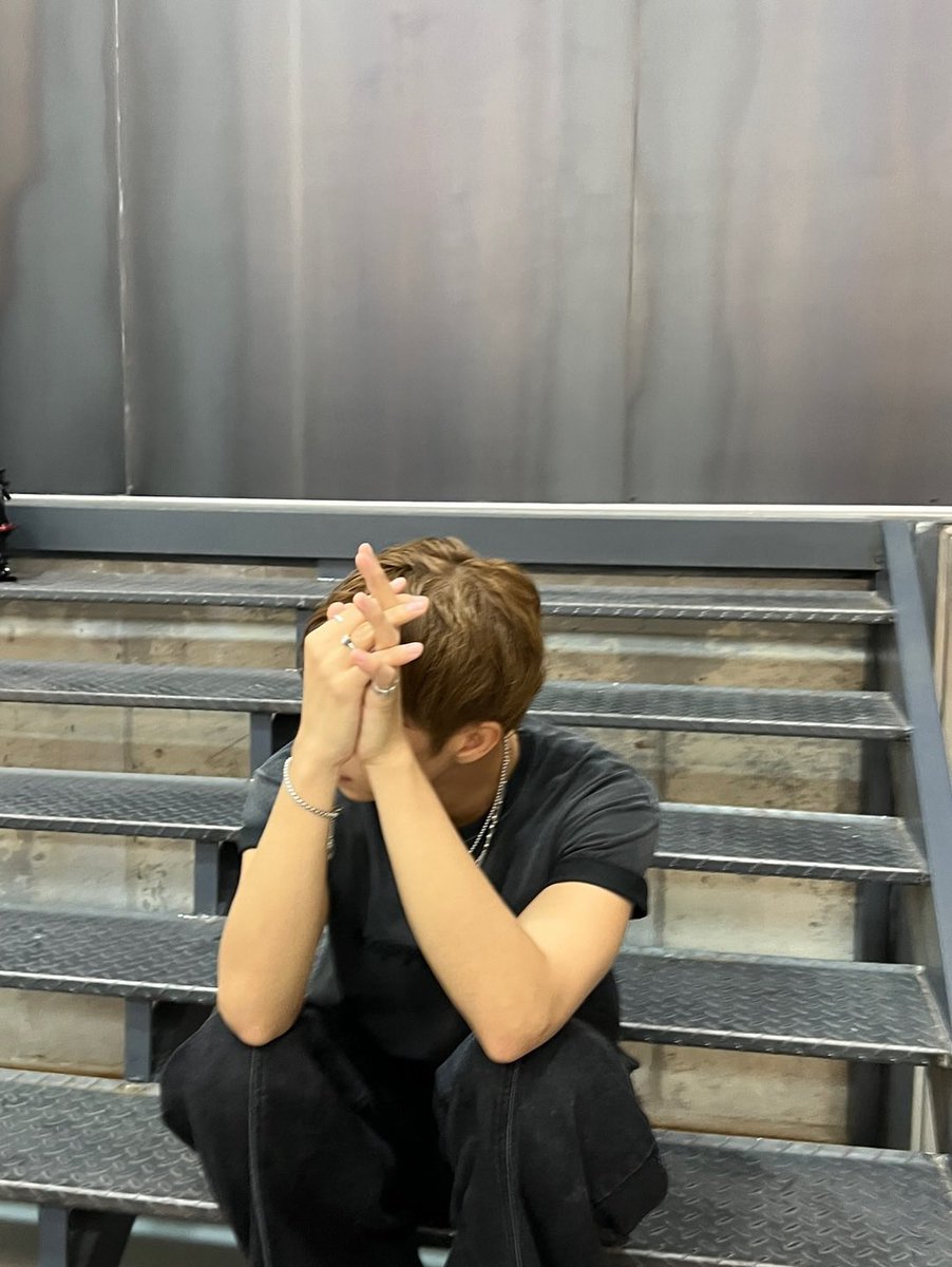 afternoon2woo's tweet image. 250715 장우영 공식 인별 

dance moments 🕺🪽

#장우영 #JangWooyoung
#Simpledance