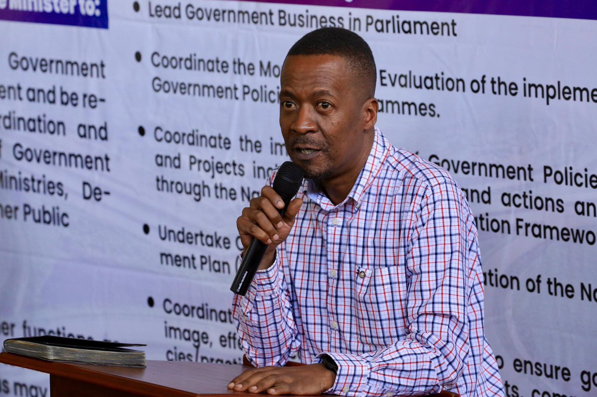 MoICT_Ug's tweet image. Today, @azawedde, Permanent Secretary at @MoICT_Ug, together with @AlexKakooza_ , Permanent Secretary at @OPMUganda, officially opened the two-day Government Communications & PR Officers Training Workshop at @OfficialMubs.
The workshop is focused on strengthening government…