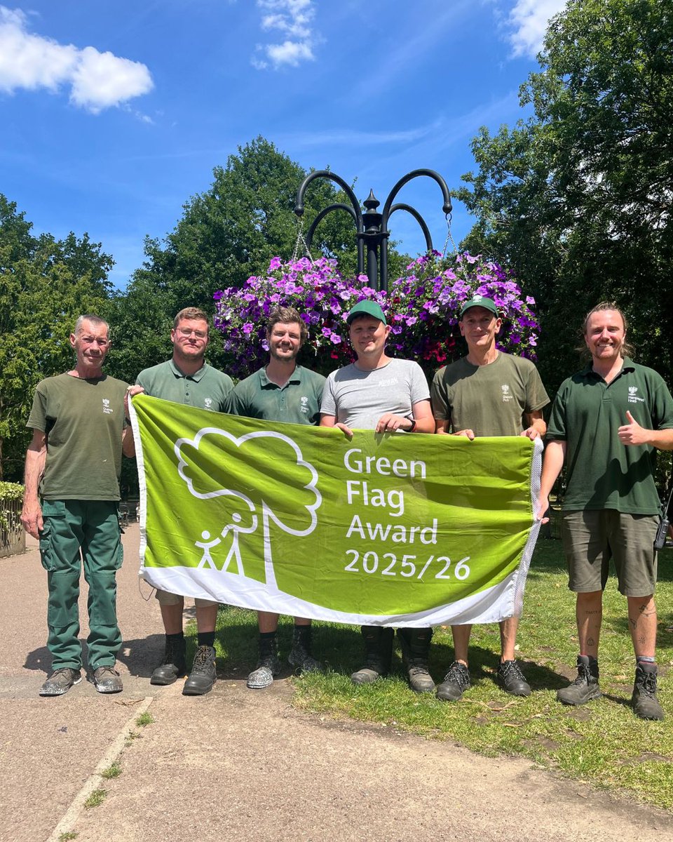 🏆 Queen’s Park has won a Green Flag Award! 🌳💚

Proud to be recognised as one of the UK’s best green spaces — a big thank you to our amazing team, volunteers &amp; community! 👏

Come enjoy this award-winning park 🌼🦋

#QueensPark #GreenFlagAward #LoveParks