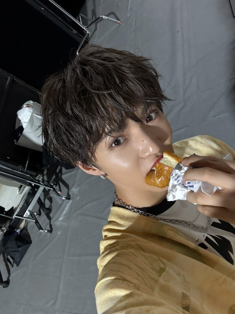 さっそく僕のセットを 食べてくれた方沢山見かけます！ ありがとう