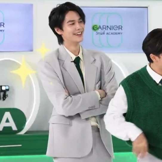 kellaccx's tweet photo. Before                               After...

#Garnierวิทย์ตี้AcademyEP1 
#GarnierThailand 
#Skincare  #dew_jsu https://t.co/48gbRyTh7o