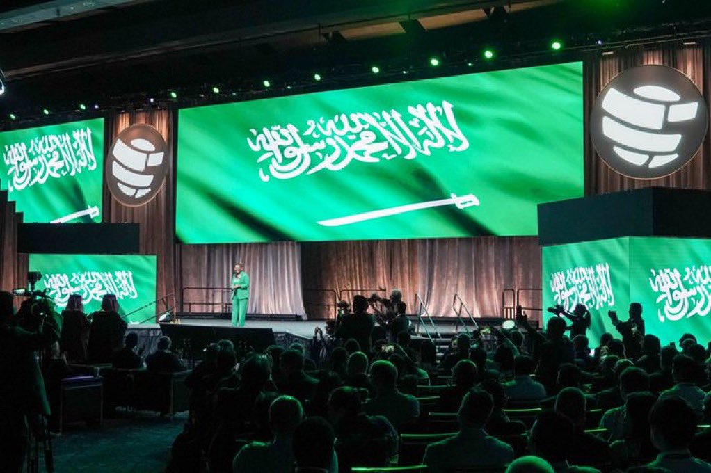 #السعودية  🇸🇦

تفوز باستضافة مؤتمر المراجعة الداخلية 

مساعدة المؤسسة في تحقيق أهدافها من خلال تقييم وتحسين عمليات الحوكمة وإدارة المخاطر والرقابة،بالإضافة إلى حماية أصولها.

#مؤتمر #المراجعة_الداخلية  #إدارة_المشاريع #السعودية_2027  #ثقافة_إدارية  #تأهيل_القادة
#التنفيذ_الفعال