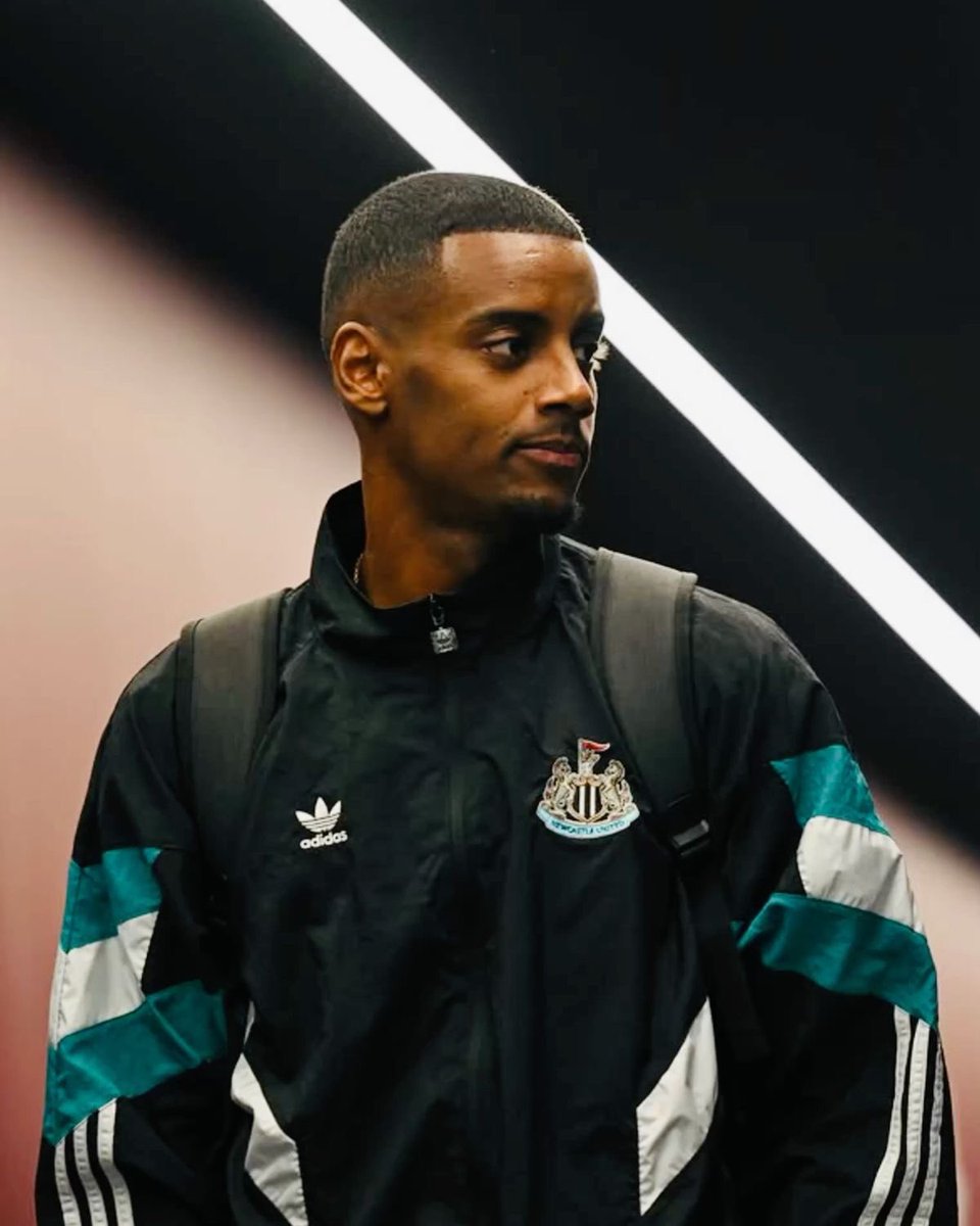 If Isak leaves Newcastle United ….😞😞😣😣😣😖😖would be the end of their peak