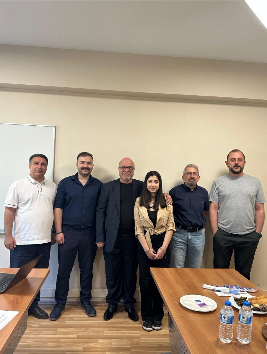 14 Temmuz 2025 tarihi itibari ile Yüksek lisans tez çalışmamı jüri önünde başarıyla savunmuş bulunmaktayım. 

Başta danışman hocam Sn. <a href="/profugurdogan/">Uğur Doğan</a> olmak üzere, Jüri üyeleri Sn. <a href="/caydin78/">Cuneyt Aydin</a>  hocam ve Sn. <a href="/sergintav/">semih ergintav</a> hocama değerli katkıları İçin teşekkür ediyorum.