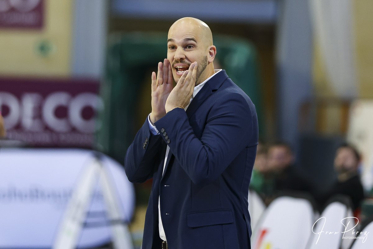 🤍💚 Nacho Pastor seguirá en el #CotoCórdobaCB como entrenador ayudante. Clave en el tramo final de la pasada temporada, formará tándem con Gonzalo Rodríguez. Trabajo, pasión y compromiso del bueno. ¡Seguimos contigo, <a href="/Npastorbonilla/">Nacho Pastor Bonilla</a>! 👉🏻cordobacb.es/actualidad/ren… 🏀#ADNBlanquiverde