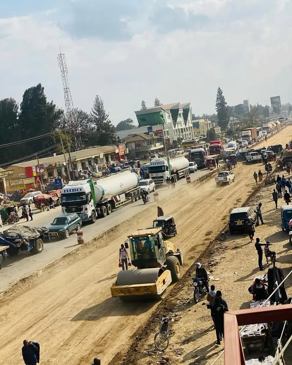 Foleni yake dah haka ka eneo kamekuwa sumbufu sana!