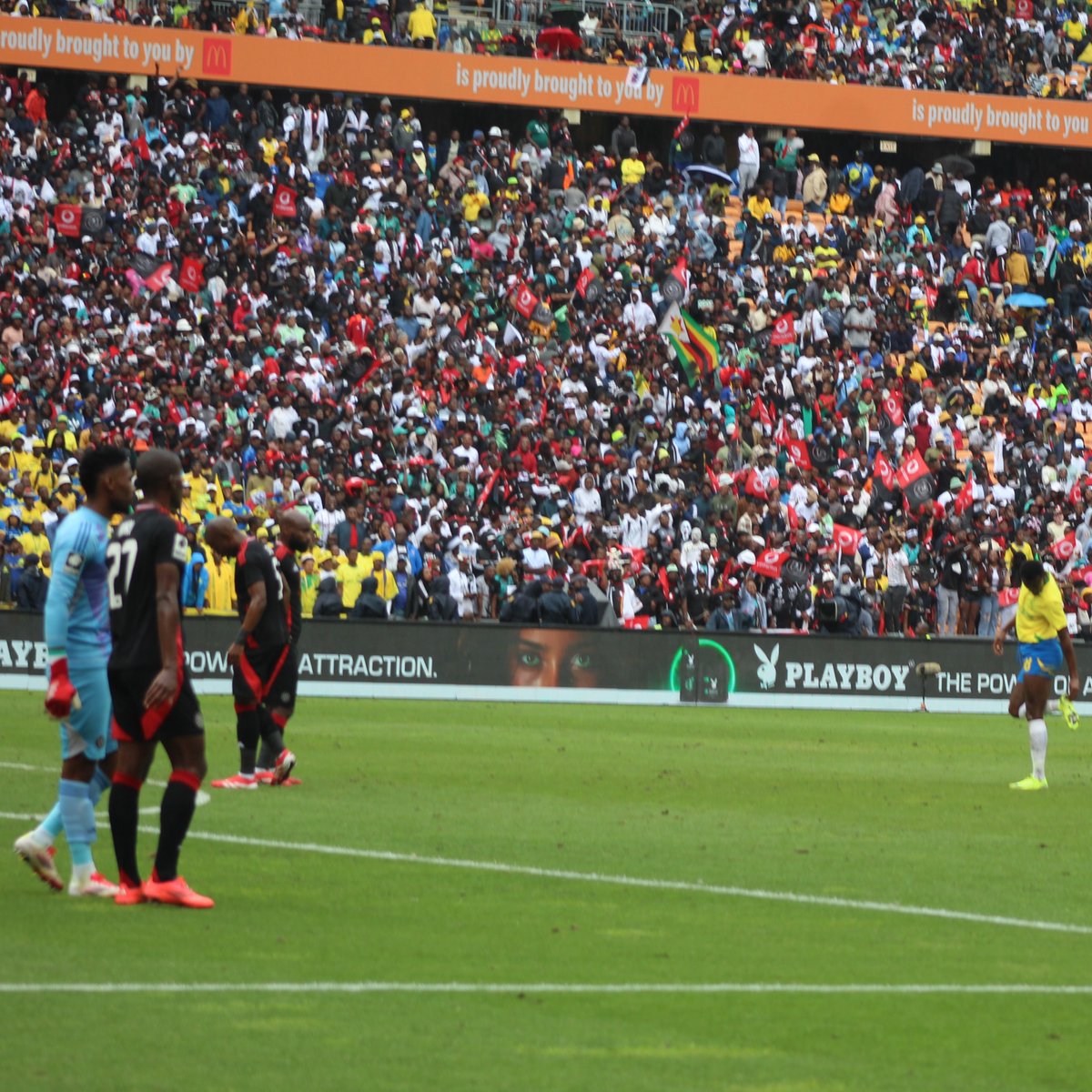 SAIL_360's tweet image. Get your brand in front of 18.6M viewers! 📺⚽
SAIL offers LED digital perimeter ads for the 2025/26 PSL season.
✅ 114 live matches
✅ Top clubs: Chiefs, Pirates, Sundowns
✅ Avg 1:6 ROI (Nielsen)

📩 DM or email Andreh@sail.co.za
#SAIL #PSL2025 #LEDAdvertising