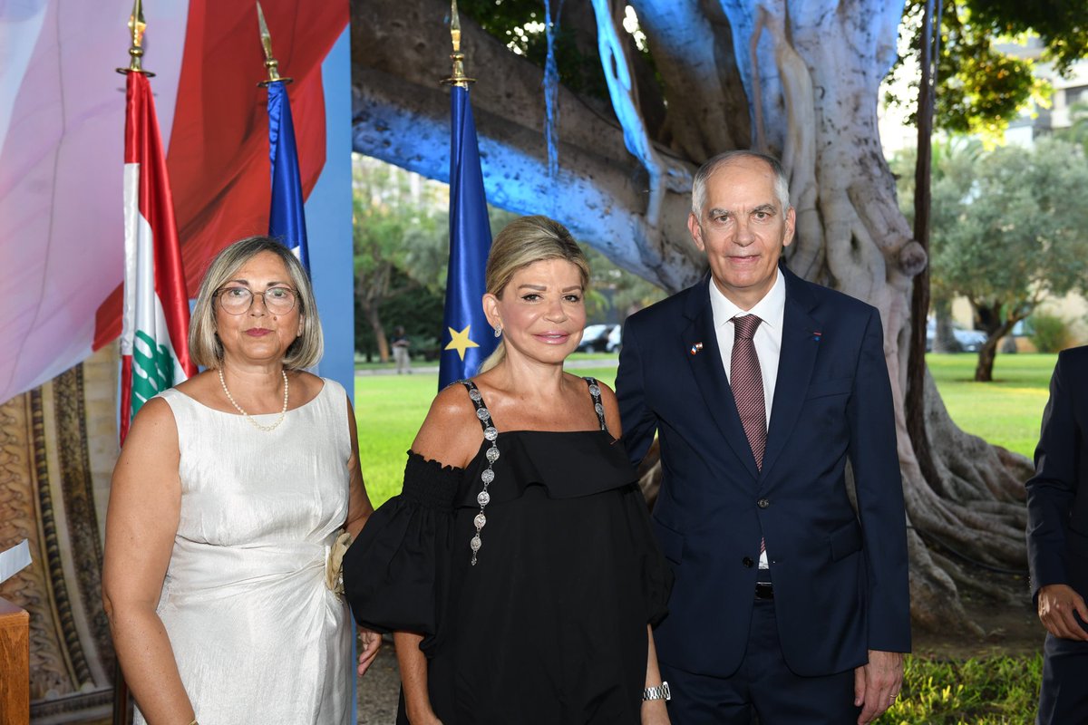 may_chidiac's tweet image. À l'occasion de la Fête Nationale Française, le 14 juillet, Son Excellence Dr. May Chidiac a eu l’honneur d’assister à la réception officielle organisée à la Résidence des Pins, suite à l’invitation de l’Ambassadeur de France au Liban, Son Excellence M. Hervé Magro, et de Madame…
