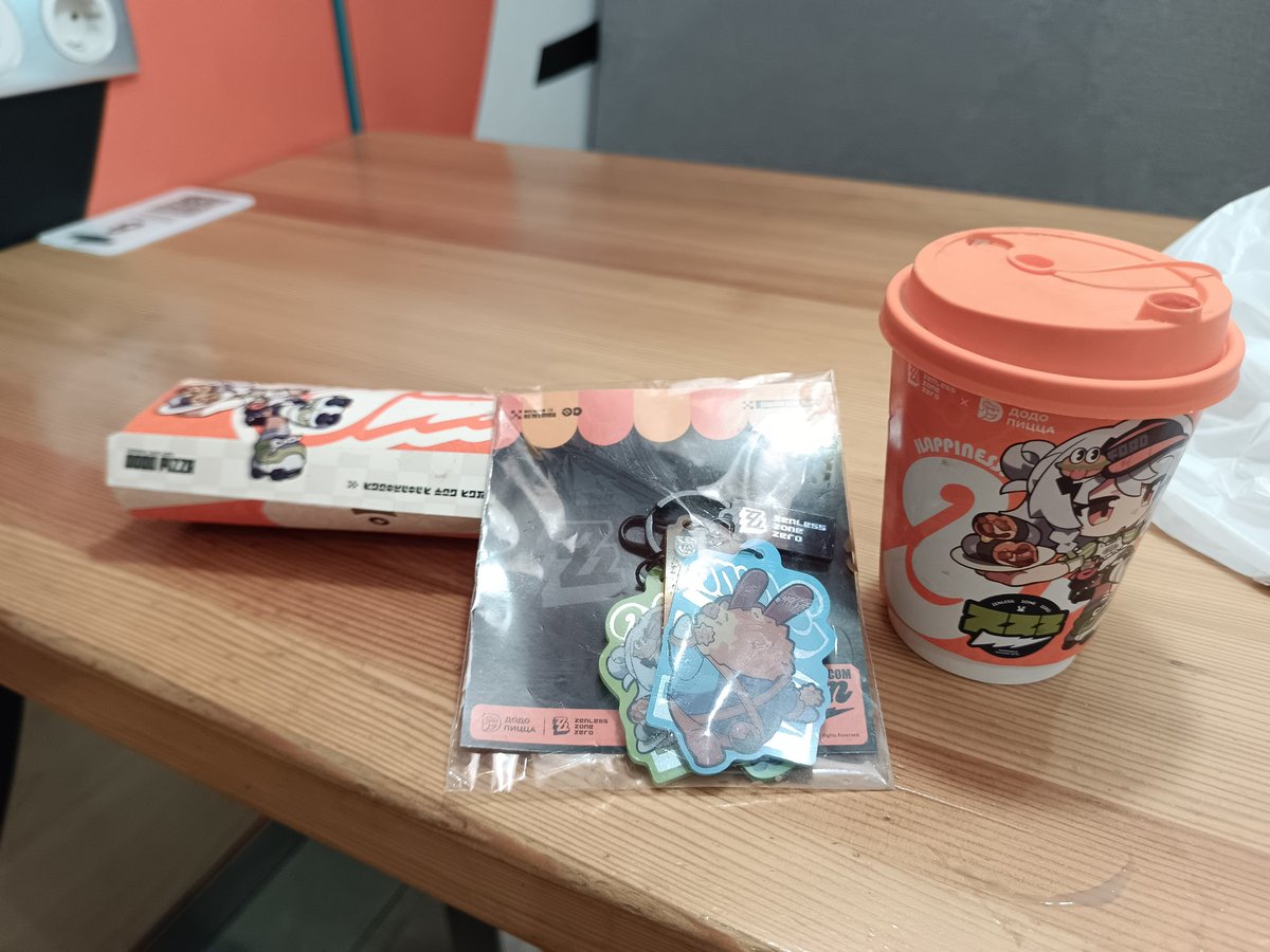 DymkarAUG's tweet image. The ZZZ colab thing is funny
#zzz #ZenlessZoneZero #hoyoverse #colab #food