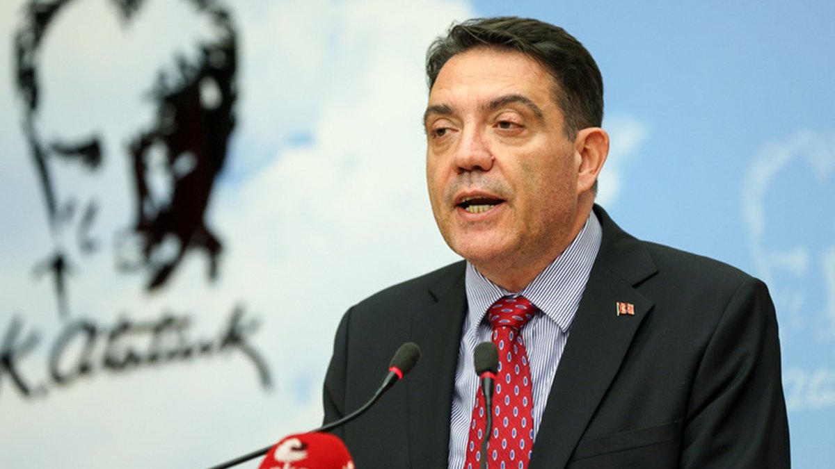 CHP'li Yankı Bağcıoğlu'ndan '15 Temmuz' çağrısı

'Düzenlemeler revize edilmeli'
cumhuriyet.com.tr/siyaset/chp-li…