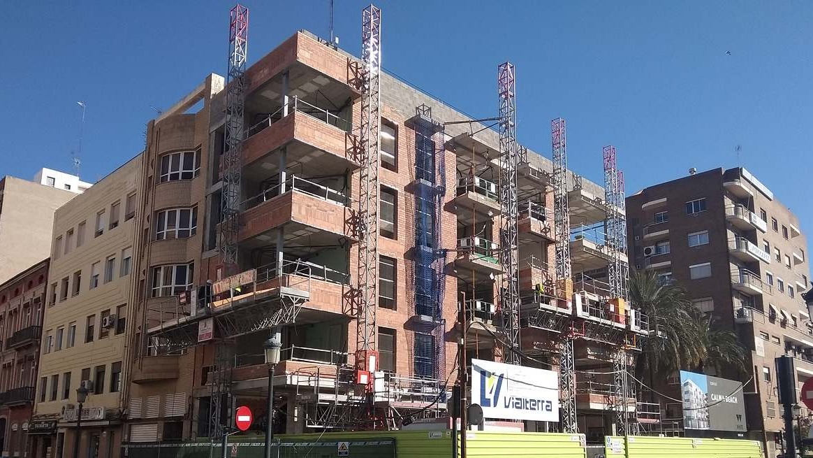 CONCOVI (@concovi_espana) on Twitter photo 🔴 El drama de la #viviendaprotegida en #Valencia: sólo 1️⃣5️⃣ casas a la venta en la ciudad
🏘️ La Cátedra Observatorio de la #Vivienda habla de "desmantelamiento" de la vivienda protegida
✔️ El alquiler medio supera los 1.900€ según la <a href="/UPV/">Universitat Politècnica de València</a>
f.mtr.cool/djzhcfbgxp
<a href="/elEconomistaes/">elEconomista.es</a> 🔴 El drama de la #viviendaprotegida en #Valencia: sólo 1️⃣5️⃣ casas a la venta en la ciudad
🏘️ La Cátedra Observatorio de la #Vivienda habla de "desmantelamiento" de la vivienda protegida
✔️ El alquiler medio supera los 1.900€ según la <a href="/UPV/">Universitat Politècnica de València</a>
f.mtr.cool/djzhcfbgxp
<a href="/elEconomistaes/">elEconomista.es</a>