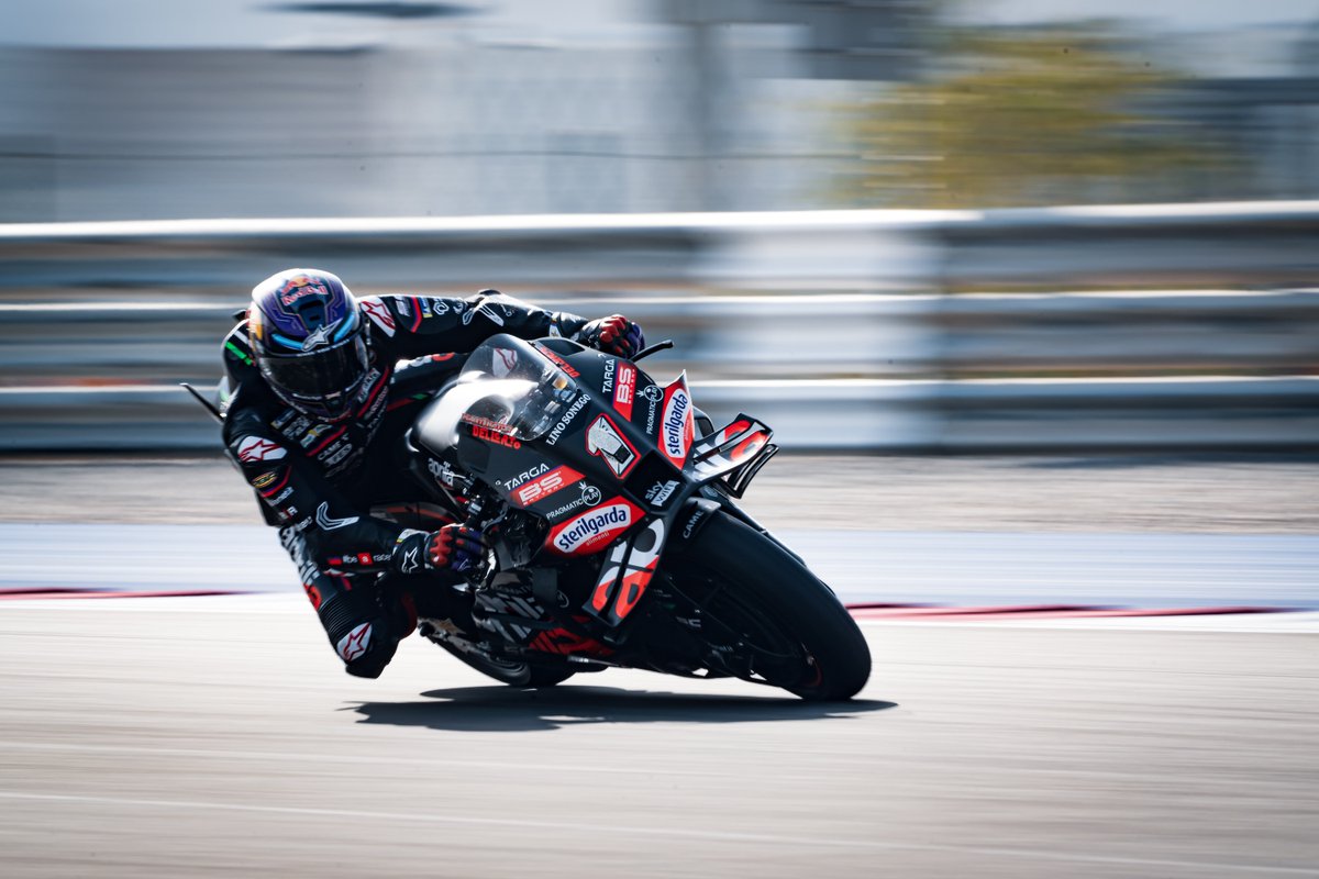 Aprilia au complet ce week-end avec le retour de Jorge Martin.

Quelles sont les attentes que vous avez pour lui pour ce #CzechGP ?