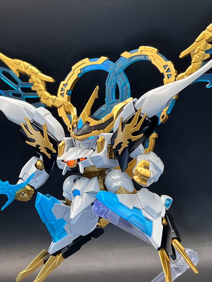 F123_SSCU's tweet image. 三体同時制作ε-(•́ω•̀ )
どれも素晴らしい(≖ᴗ≖ )♡
龍王丸は肩を黒く、皇龍丸は、黒騎士っぽくするつもりが、魔術師の様に
(@_@;)
#魔神創造伝ワタル #神龍王丸 #龍王丸 #皇龍丸