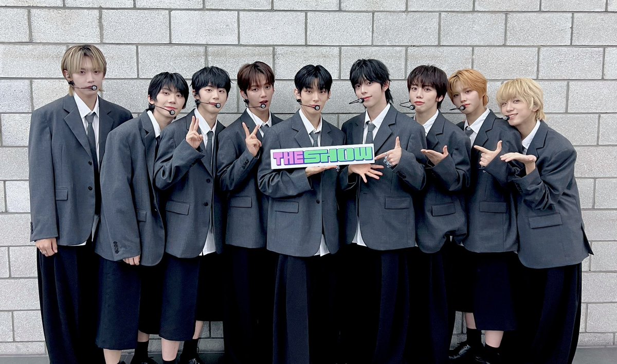 stejayarchive's tweet photo. manifesting 4th win 🤞🤞🤞

AHOF RENDEZVOUS ON THE SHOW
#AHOF_TheShow_2nd_Stage
#아홉_더쇼_2차_스테이지
#WHOWEARE #AHOF
@AHOF_official https://t.co/gHLDx5ESfp