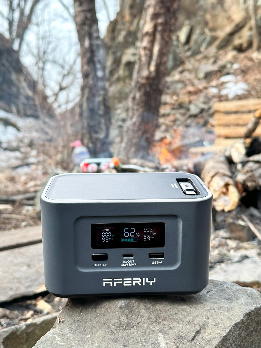 AferiyOfficial's tweet image. 🎒 "AFERIY Nano100 is my go-to!
Charged 2 laptops by the lake, powers my drone, fits in my palm.
Solar tops it up easy. Game-changer." – Jerry
🎁 Got your own story? DM us your review &amp;amp; win a gift!
#aferiy #aferiynano100 #userreview #outdoorgear #portablepower