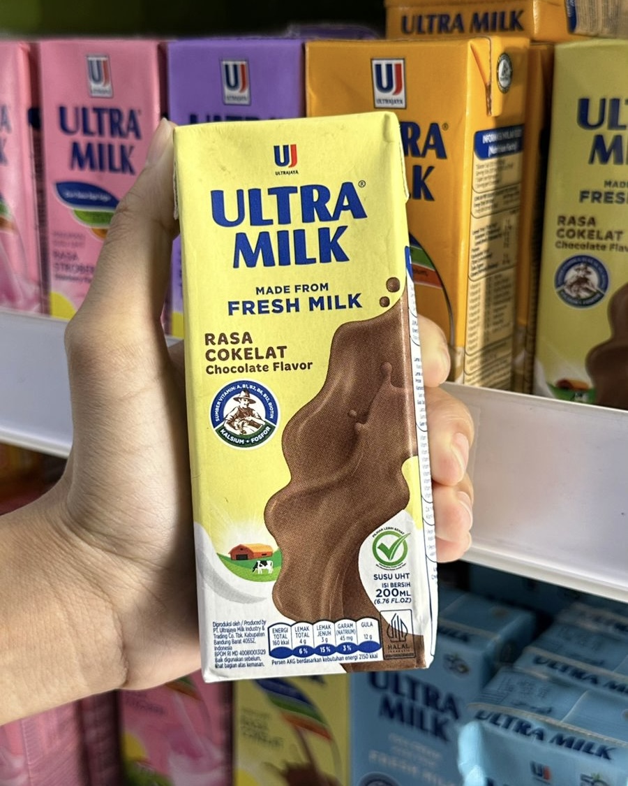I LABELED THEM: The Dynamic Duo 👯‍♂️

There's just something about good convo, good friends, and Ultra Milk 🥺

#MakeYourMove