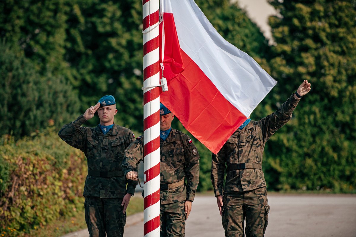 DGeneralneRSZ's tweet image. Rozpoczął się II turnus projektu WAKACJE Z WOJSKIEM 🫡🫡🫡
Okazja, by spędzić lato aktywnie, poznając tajniki wojskowego życia! Przez 27 dni uczestnicy będą szkolić się z podstawowych umiejętności wojskowego rzemiosła, rozwijać sprawność fizyczną i przeżywać niezapomnianą…