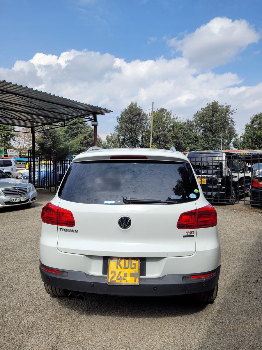 lanefastdeals's tweet photo. Make: Volkswagen Tiguan TSI
Model:2014
Engine:1400cc petrol 
Price:1,999,999/=
#Megagloryoverflow #GenZoteConclave Maraga #RutoRoadsProject Citizen TV Rest In Peace KKMWENYEWE Fuel Garnacho Alicia kanini https://t.co/7Mxj1FlJwO