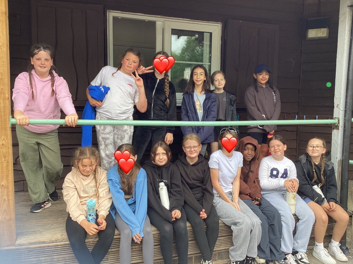 fairwayGLP's tweet image. Day 2 of the Year 6 Residential…Ready for a full day of activities after their room inspection and performing songs for the room inspector! 
💚💚💚
#Fairway #GLP #Year6