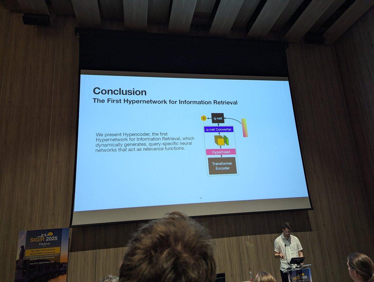 andreas_chari's tweet image. Fascinating paper (and great slides) by @Julian_a42f9a in #SIGIR2025 Day 3.