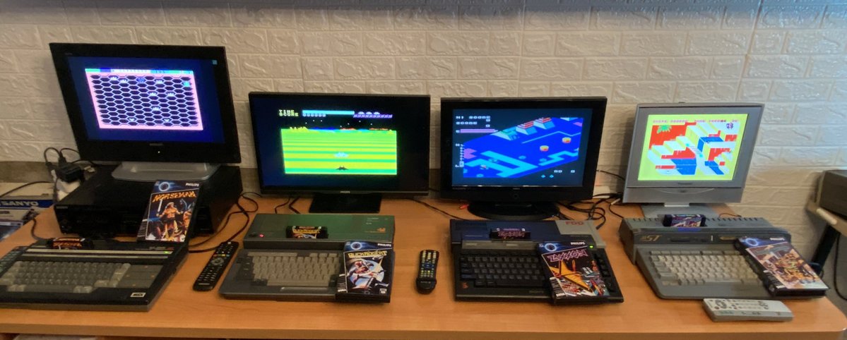 themsxlovers's tweet image. Hoy presentamos la colección (CASI) completa de la serie Blue Philips MSX a falta del Backgammon y el F16 Fighter en formato ROM .
1-Zaxxon
2-Norseman
3-Congo Bongo
4-Buck Rogers
Se acabaron los problemas de carga, solo insertar,encender y ... jugar !!!