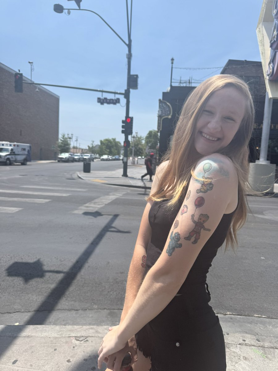 katie 🌅🐈🏀 tweet media