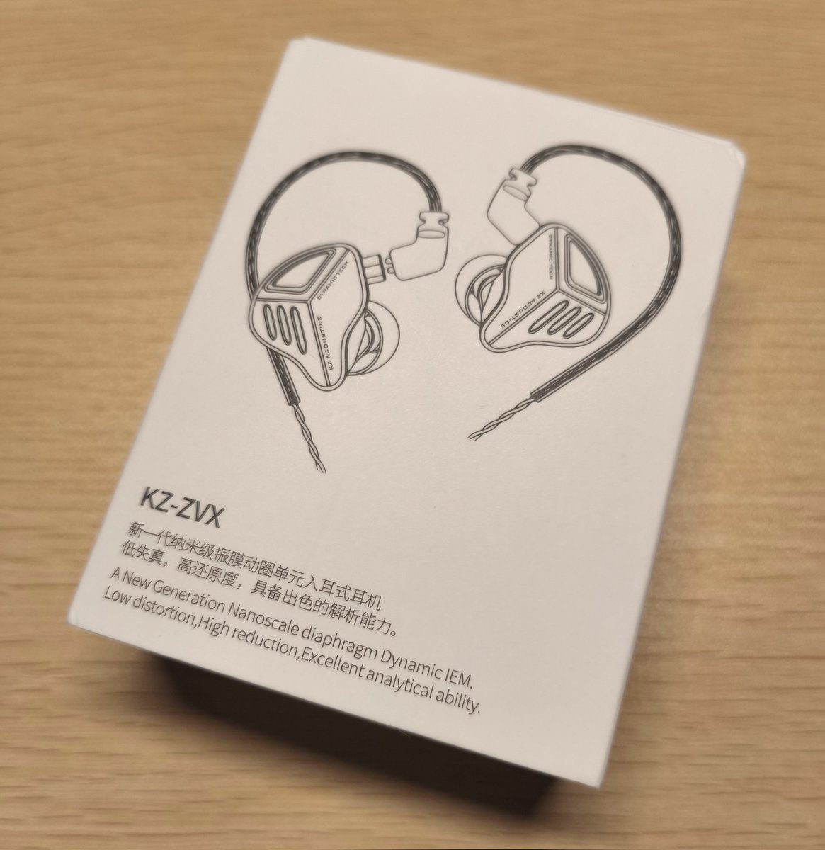 やはりKZ-ZVXは1200円にしては良いな
てか中華基本全部値段以上の音出すね