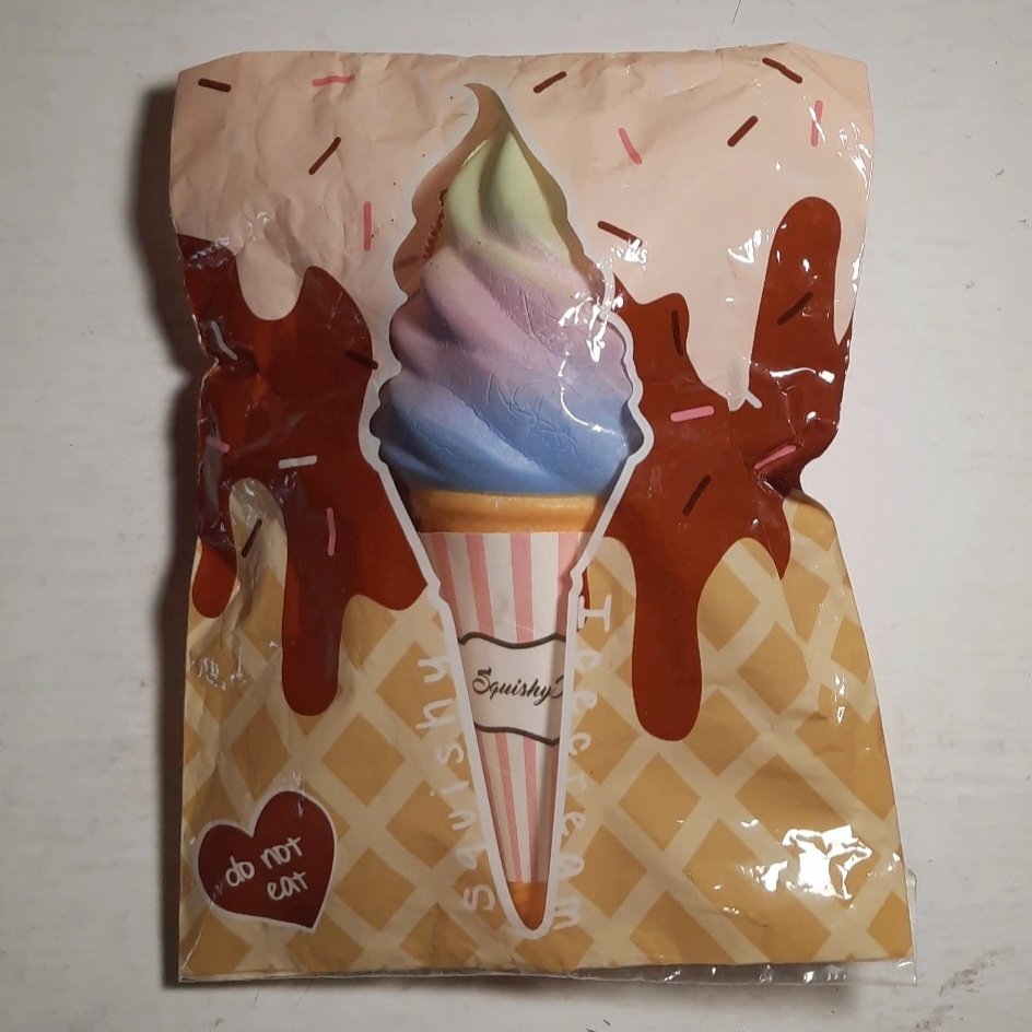 lilie tweet media