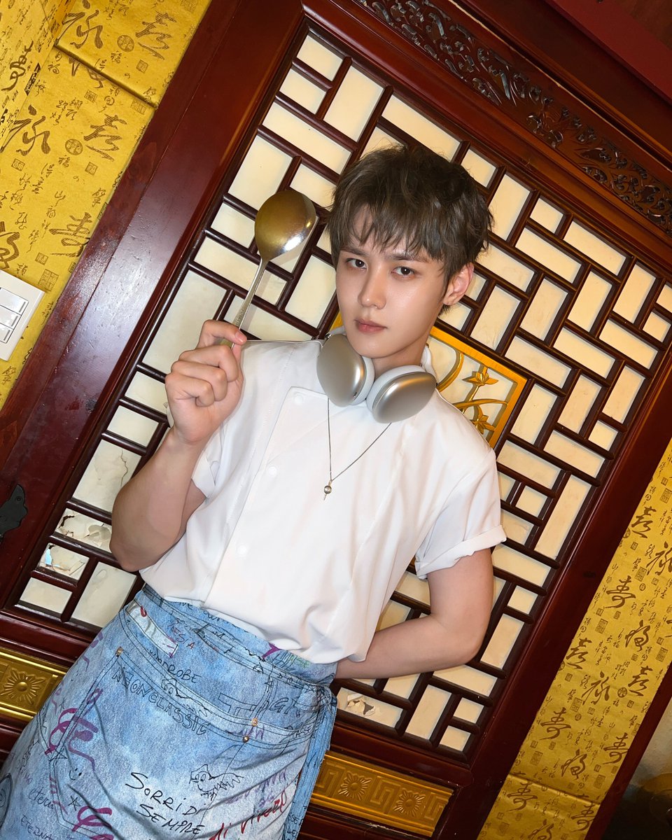 🫘🥛🦀

#KUN #钱锟 #쿤
#WayV #威神V #BIGBANDS
#WayV_BIGBANDS