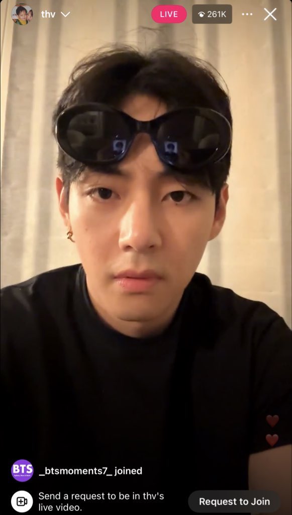 _BTSMoments_'s tweet image. leave "💜" if you witnessed the #V, #RM &amp;amp; #Jungkook's INSTAGRAM LIVE.. 🥹😭