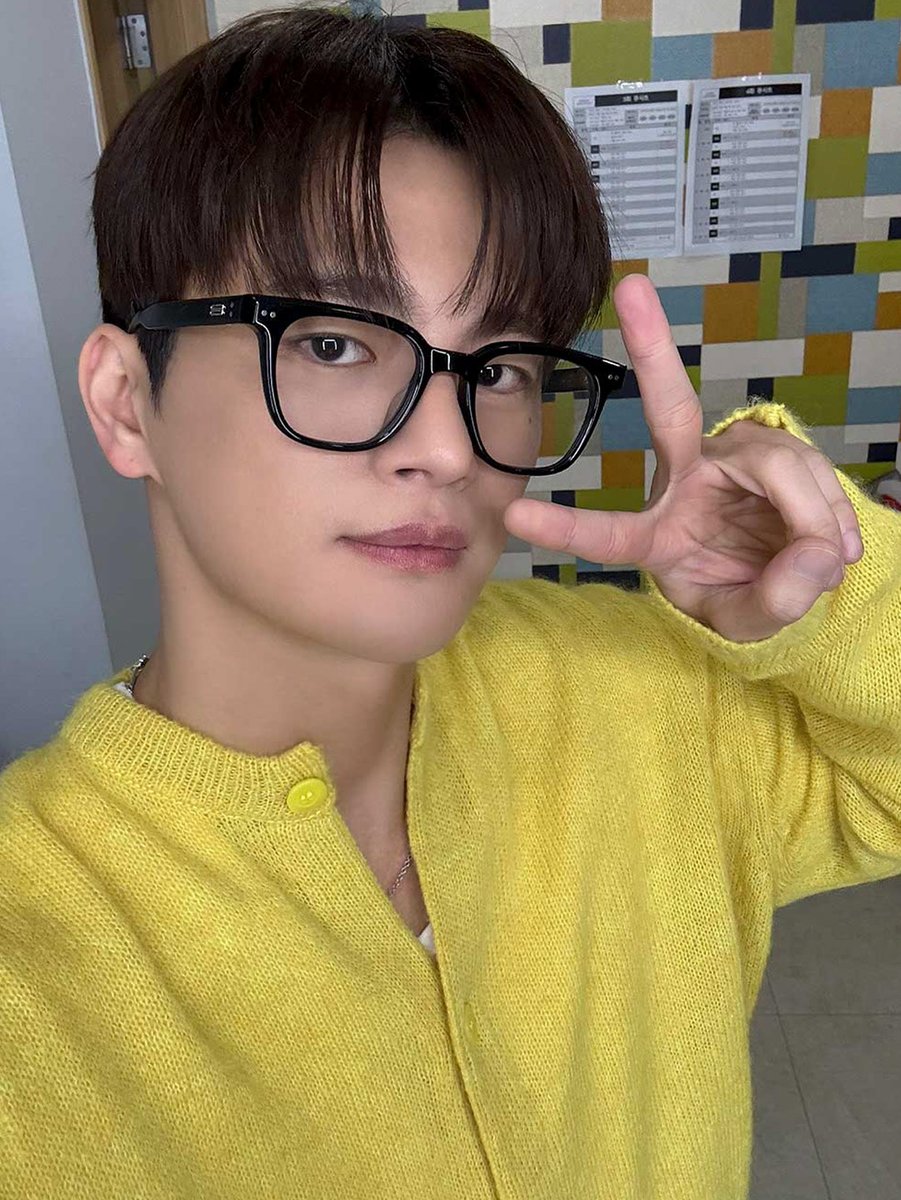 [#📸]
넷플릭스 대한민국 TOP 10 1위, 
<모태솔로지만 연애는 하고 싶어> 
오늘도 썸메이커스 인국 배우와 함께 두 배로 즐겨보아요💜

#서인국 #SeoInGuk #ソ・イングク <a href="/Whatsup_Inguk/">서인국 (SEO IN GUK)</a> 
#넷플릭스 #NETFLIX #예능 
#모태솔로지만연애는하고싶어 #BetterLateThanSingle 
#본방사수 #스토리제이컴퍼니