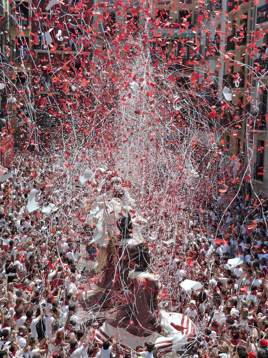 Iker Satrustegi (@ikersatrustegi) on Twitter photo Para mí, está es la imagen de los Sanfermines 2025, eskerrik asko por el fotón <a href="/josebaasiron/">Joseba Asiron Saez</a> jauna! Para mí, está es la imagen de los Sanfermines 2025, eskerrik asko por el fotón <a href="/josebaasiron/">Joseba Asiron Saez</a> jauna!