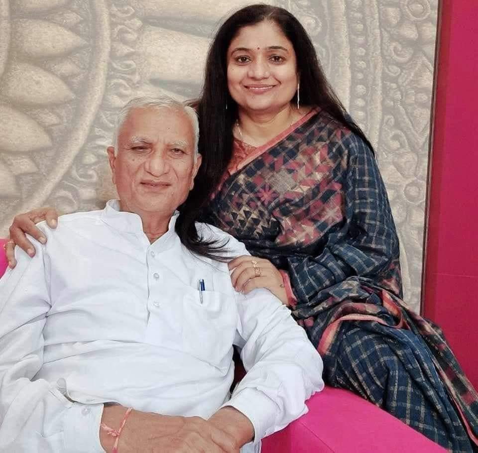 MukeshC43463076's tweet photo. पूर्व मंत्री आदरणीय श्री हेमाराम जी चौधरी की सुपुत्री एडवोकेट सुनिता जी चौधरी को जन्मदिन की हार्दिक बधाई एवं शुभकामनायें।मैं ईश्वर से आपके उत्तम स्वास्थ्य एवं दीर्घायु जीवन की कामना करता हूँ।
@advsunitabmr @AdvSunita_ @Hemaram_INC https://t.co/O680RMv3Ry