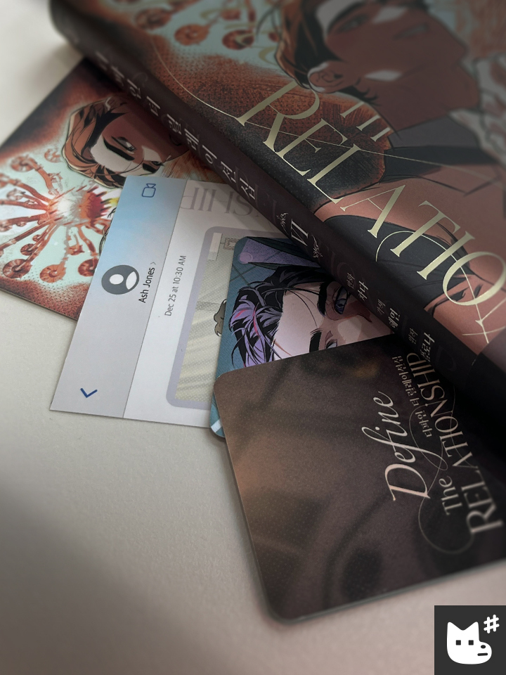 〈디파인 더 릴레이션십〉 6권 출간 예고🤎

#디파인더릴레이션십_6권
내일 오후 5시 공개됩니다!

* * *
Define the Relationship Vol.6 (Korean Ver.) release coming up!
📅 July 16, 2025 17:00 OPEN (KST)

#DTR #디파인더릴레이션십 #차다 #플로나
#DefinetheRelationship #디티알 #봄툰