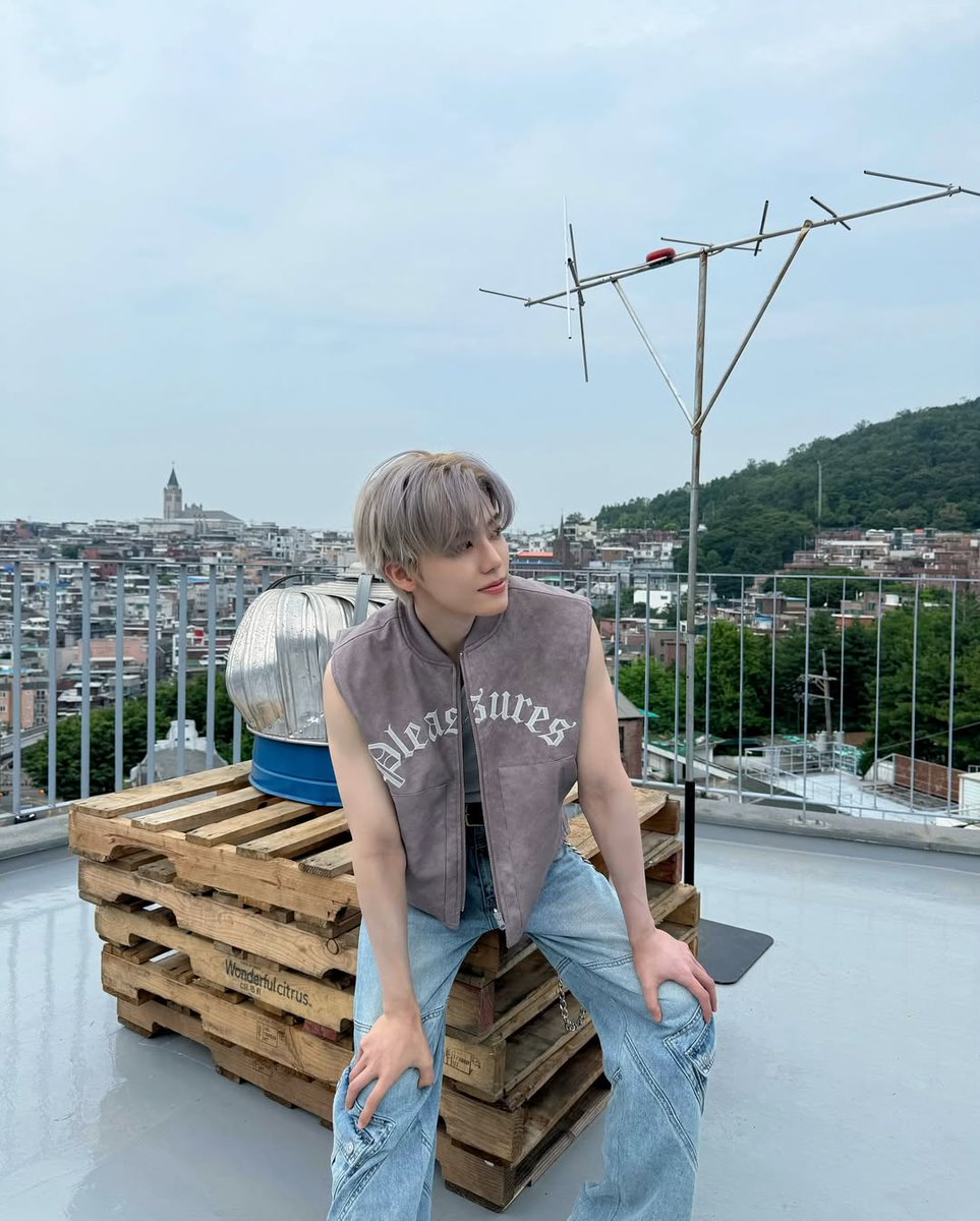 DreamiesPH's tweet image. [OFFICIAL] 250715
nct_dream Instagram Post Update with #JISUNG #JAEMIN #JENO &amp;amp; #MARK 

&apos;👉 Look at&apos;

🔗 instagram.com/p/DMHa0IKxwx3

#NCT #NCTDREAM #지성 #재민 #제노 #마크 @NCTsmtown_DREAM 🍞