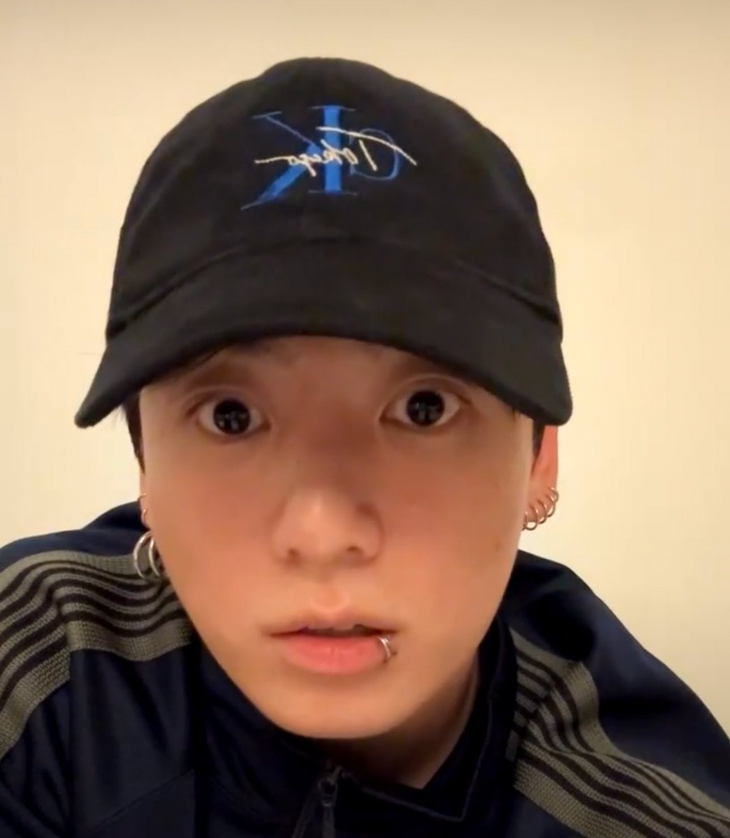 JUNGKOOK!!!!!!!! This all feels UNREAL, WHAT IS GOING ON?!?!