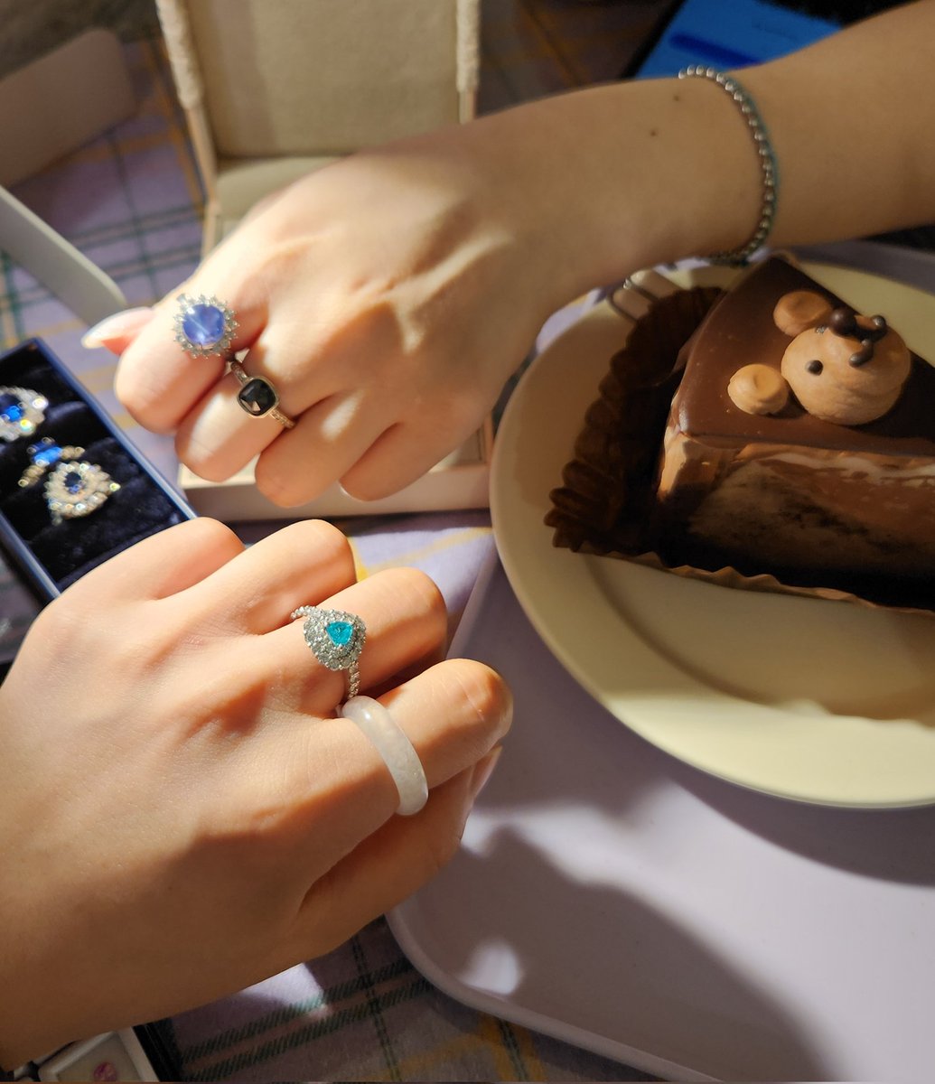 <a href="/Gum__001/">굼</a> 님이랑 보석 수다🥰