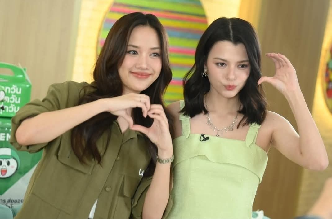 เราเรียก​สิ่ง​นี้​ว่า​ความรัก​ 🐧🐻‍❄️

FREENBECK LIVE LINE MAN
#LINEMANถูกสุดทุกวันxFB
#srchafreen​#Beckysangels
#FreenBecky #ฟรีนเบค