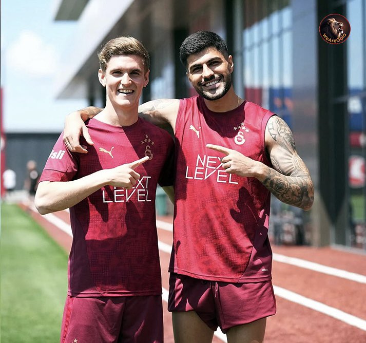 Günaydın Büyük #Galatasaray ailesi. ♥️💛

#WeAreGala <a href="/wearegal/">WeAreGala</a> #Hedef26
#SenŞampiyonOlacaksın